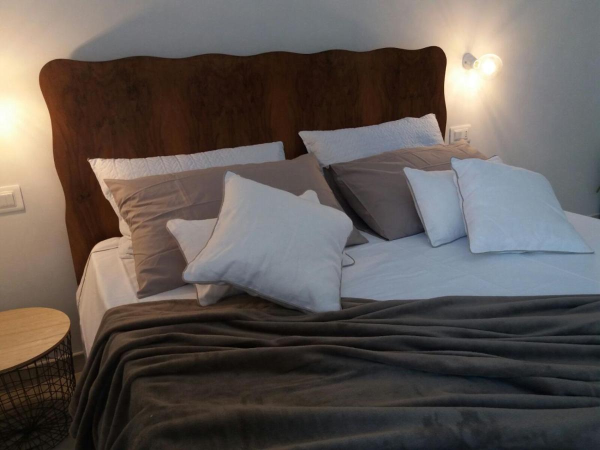 아그로폴리 I Baronetti In Centro B&B 외부 사진