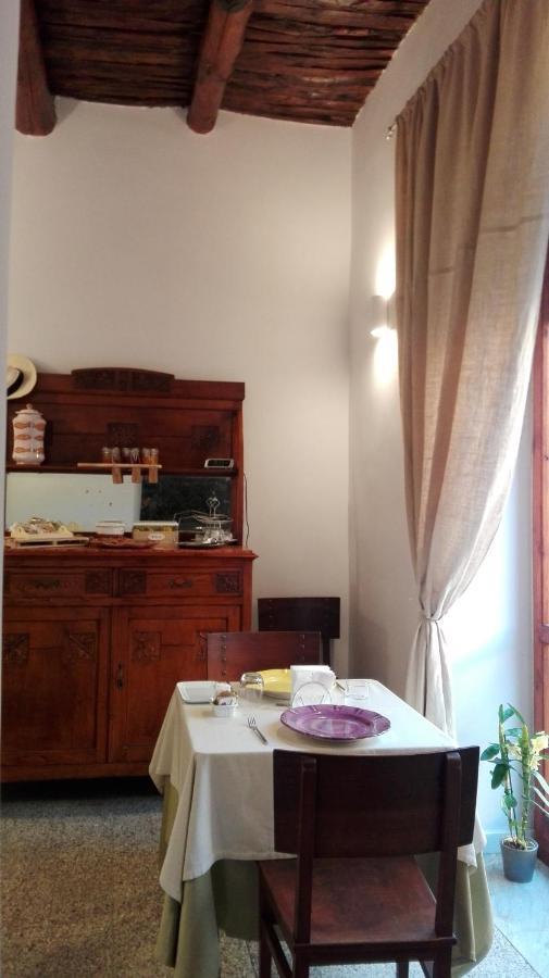아그로폴리 I Baronetti In Centro B&B 외부 사진