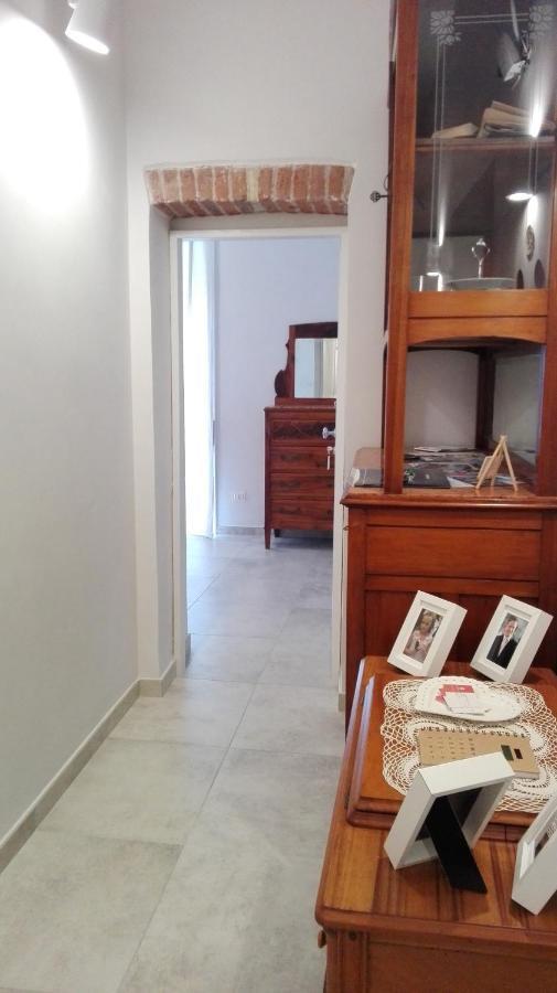 아그로폴리 I Baronetti In Centro B&B 외부 사진