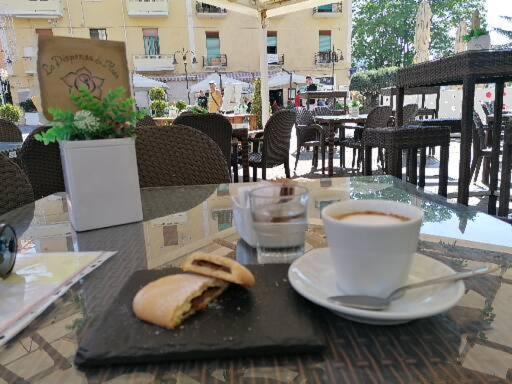 아그로폴리 I Baronetti In Centro B&B 외부 사진